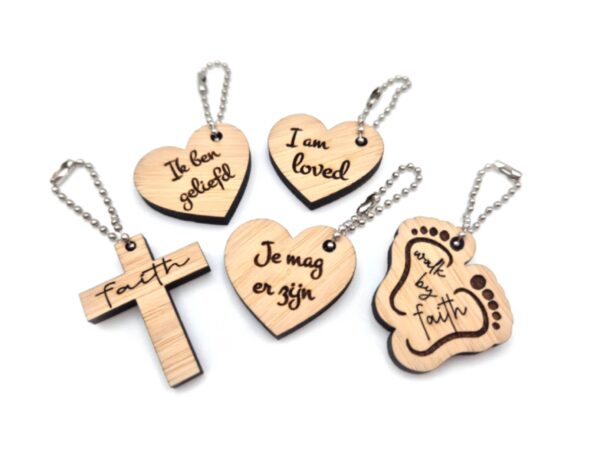 Set van 5 houten sleutelhangers